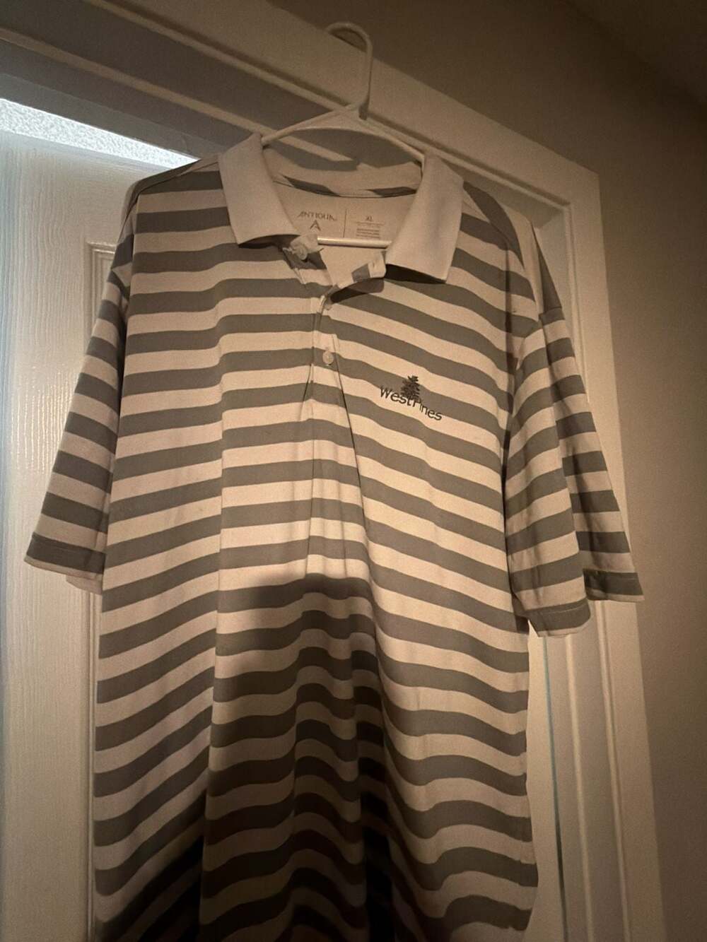 Antigua West Pines Golf Club Mens XL Gray White Striped Performance Polo